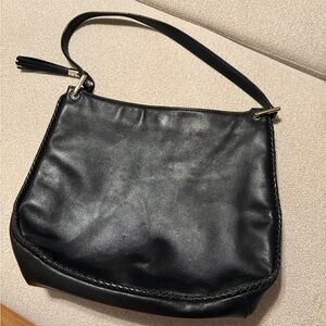 Elegant Black Leather Shoulder Bag